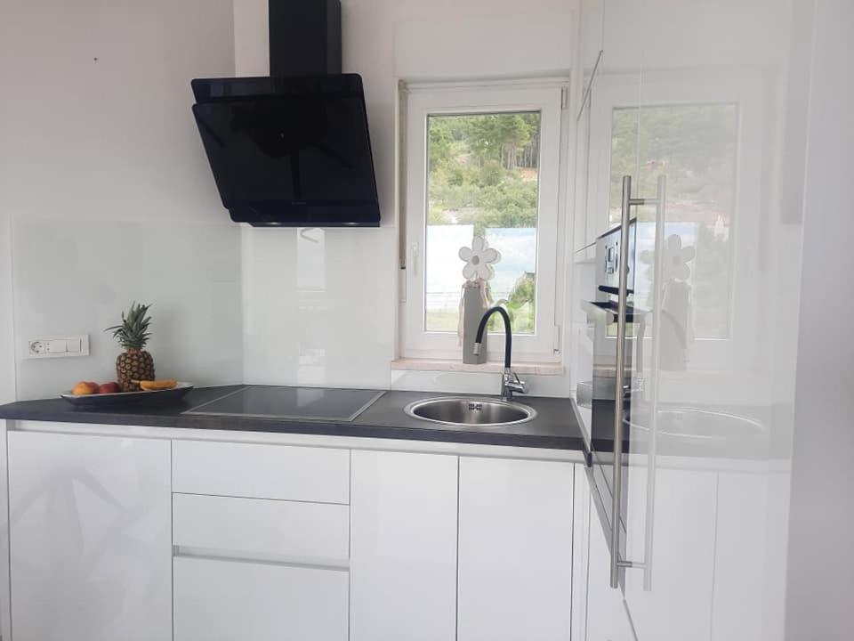 Apartment Anny De Luxe With Sea View Makarska Exterior foto
